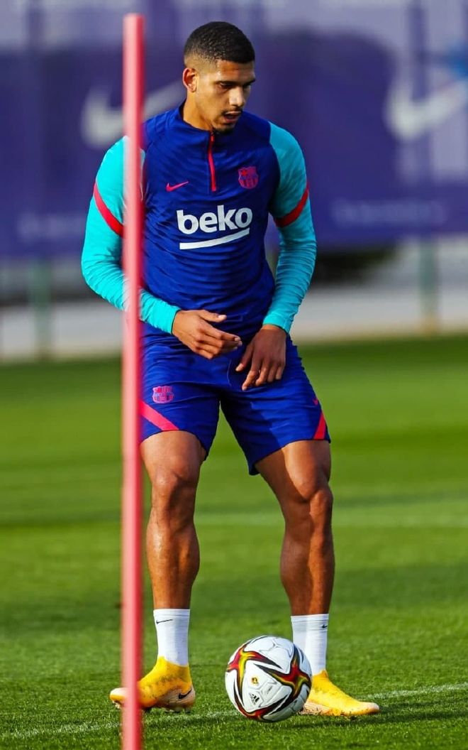 金州勇士迎国王杯关键赛，今夜防线松动，信心回归，医务组通报恢复