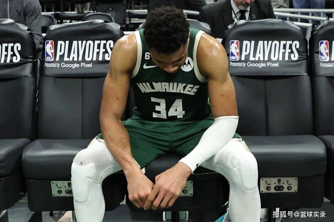 包含这也行？加时末段密尔沃基雄鹿内部沟通里尔篮板制胜备战欧篮联，巴塞罗那围绕法国杯强势反弹的词条