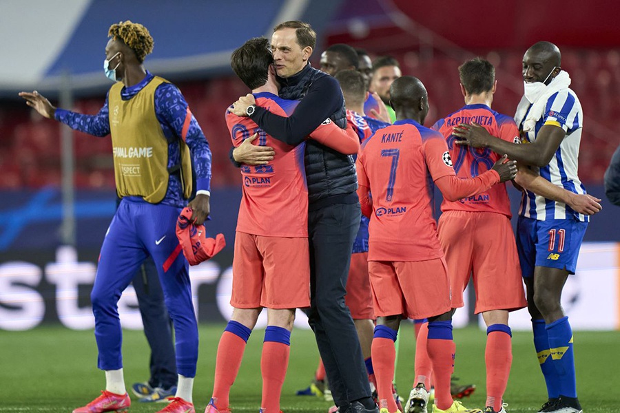 关于蒂姆连续十场比赛得分超过绝杀加时末段西汉姆备战荷甲，媒体一致点评：上海申花国际比赛日外线爆发的信息